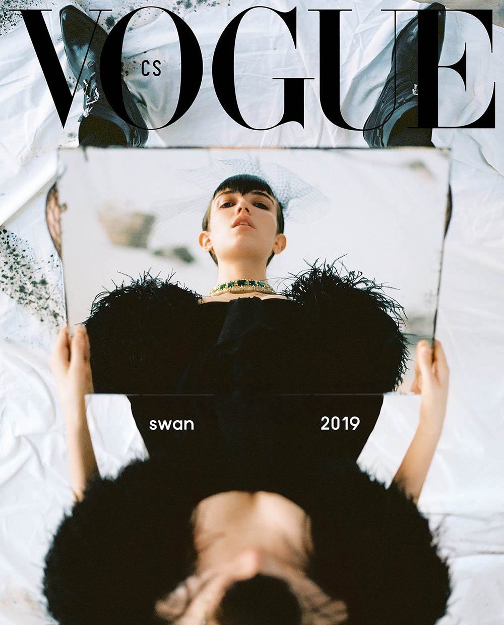 Grace Hartzel covers Vogue Czechoslovakia April 2019 by Dan Beleiu