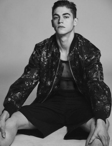 Hero Fiennes-Tiffin, Mark Ronson and Charlie Heaton cover VMan Spring ...