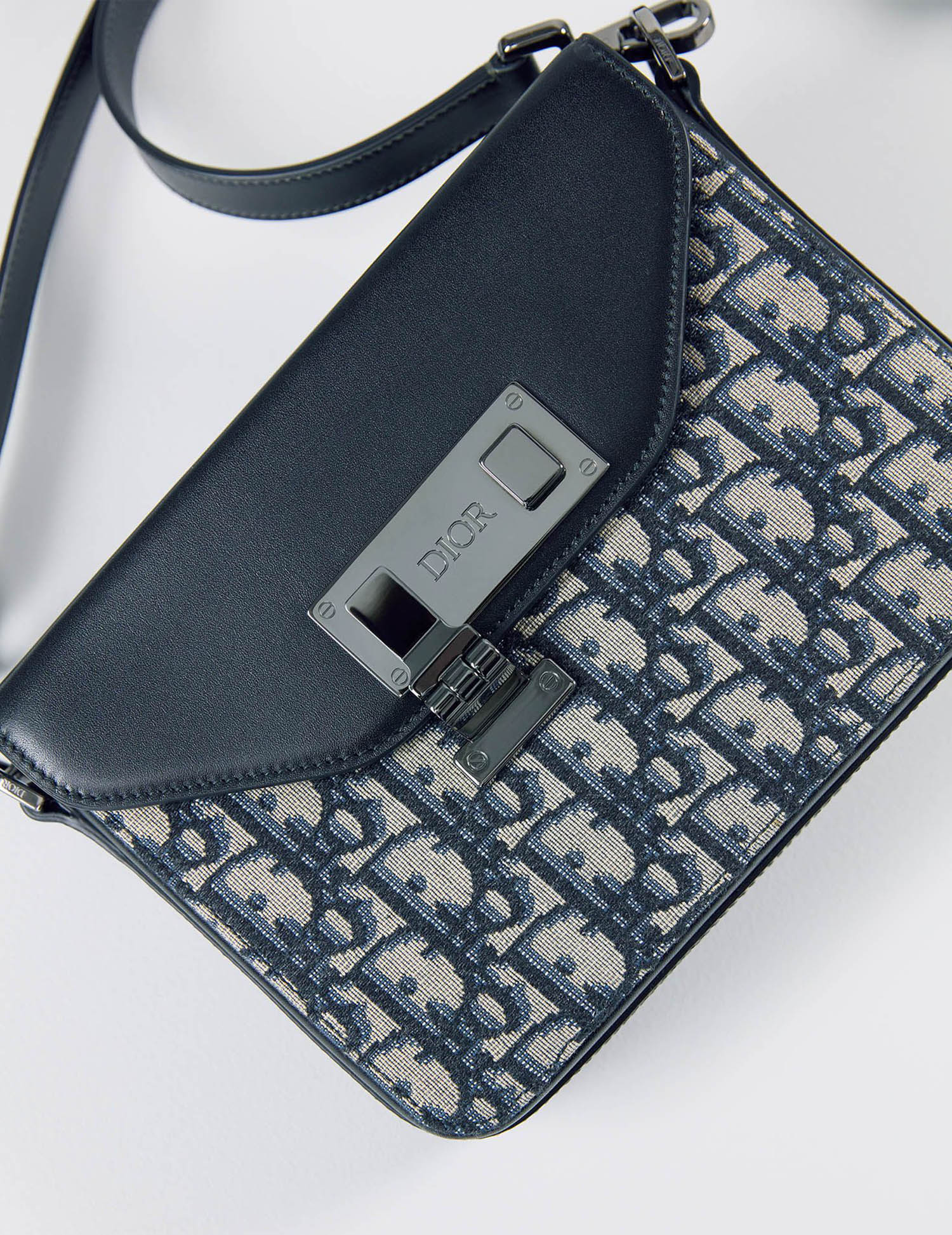 Dior Men presents the Dior Lock bag - fashionotography