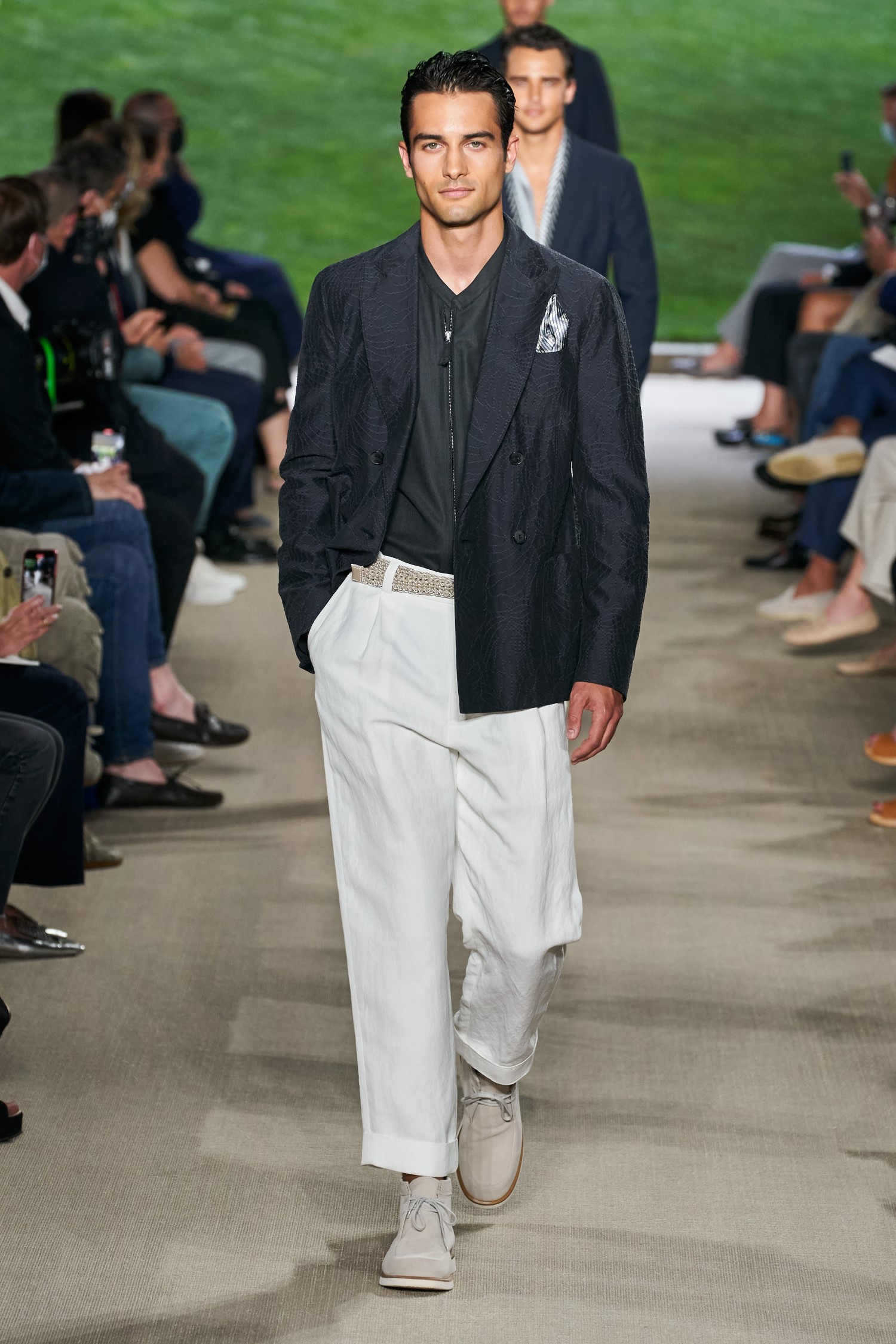 GIORGIO ARMANI LAUNCHES ITS NEW MEN SPRING/SUMMER 2023 ADVERTISING