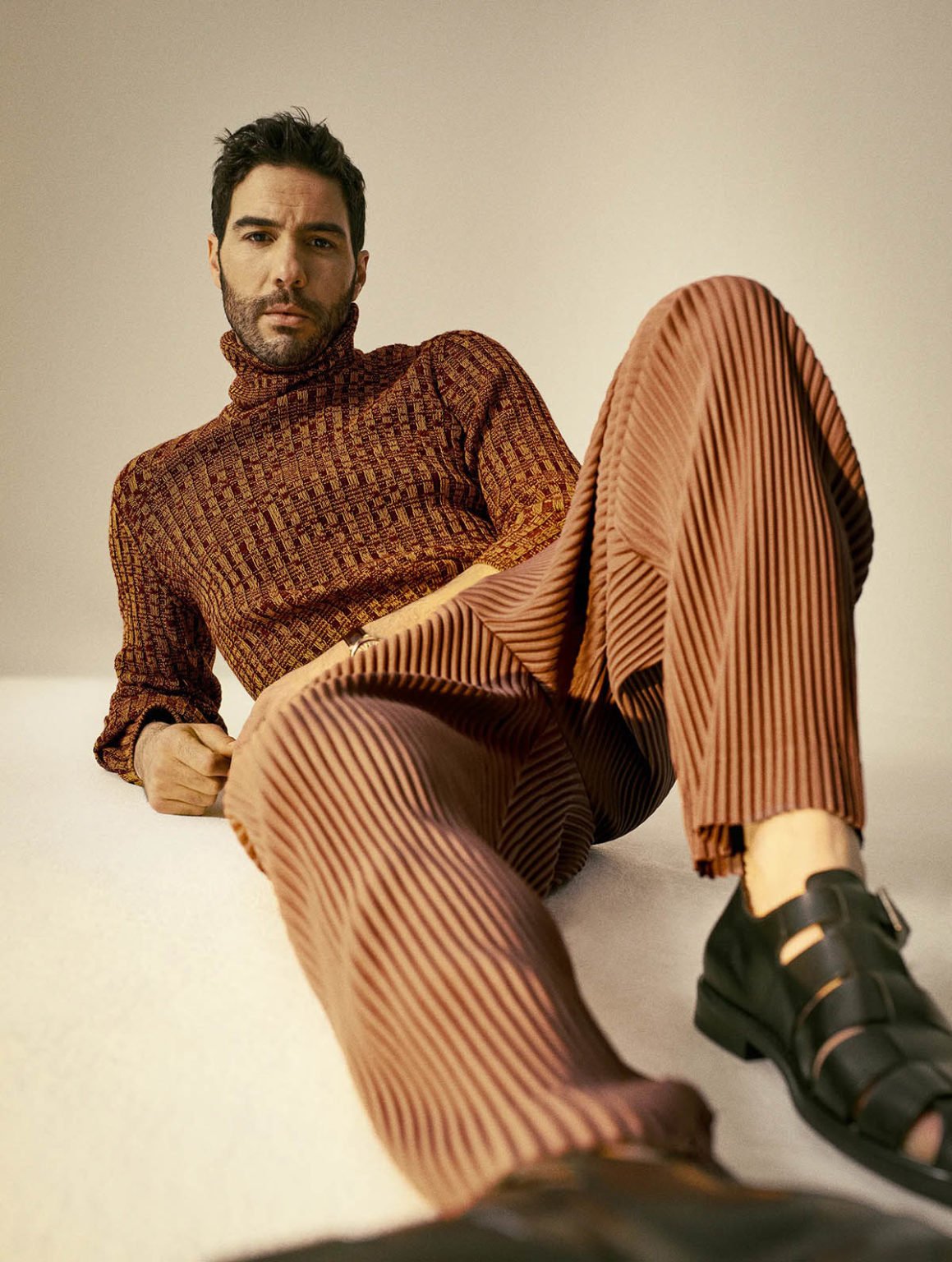 Tahar Rahim by Raul Ruz for L’Officiel Hommes Italia Issue 26 ...