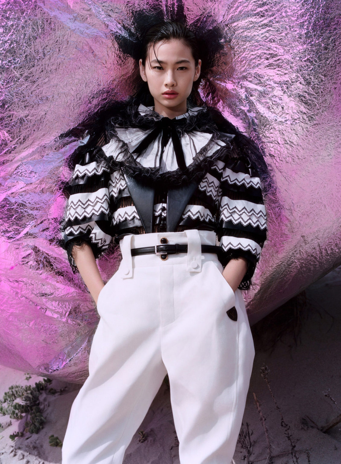 Hoyeon Jung In Louis Vuitton On Vogue Us February 2022 And Vogue Japan March 2022 Covers 2530