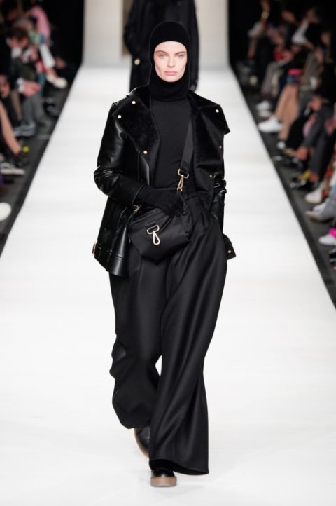 Max Mara Fall/Winter 2022 - Milan Fashion Week - fashionotography