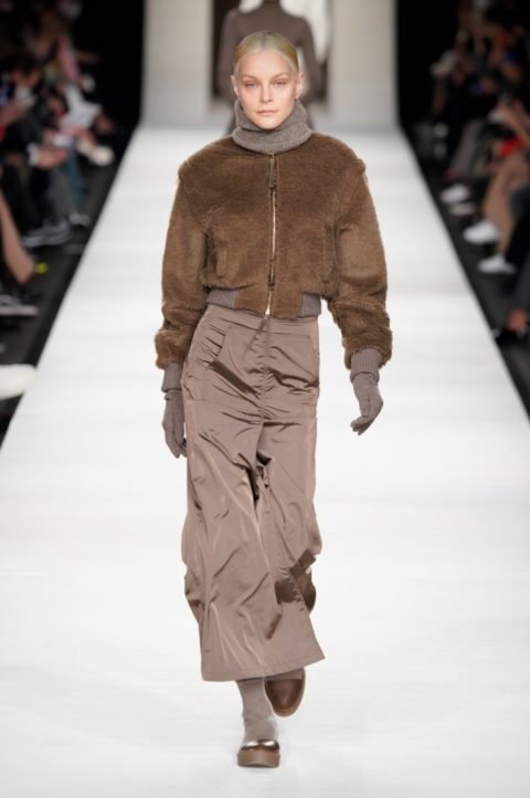 Max Mara Fall/Winter 2022 - Milan Fashion Week - fashionotography