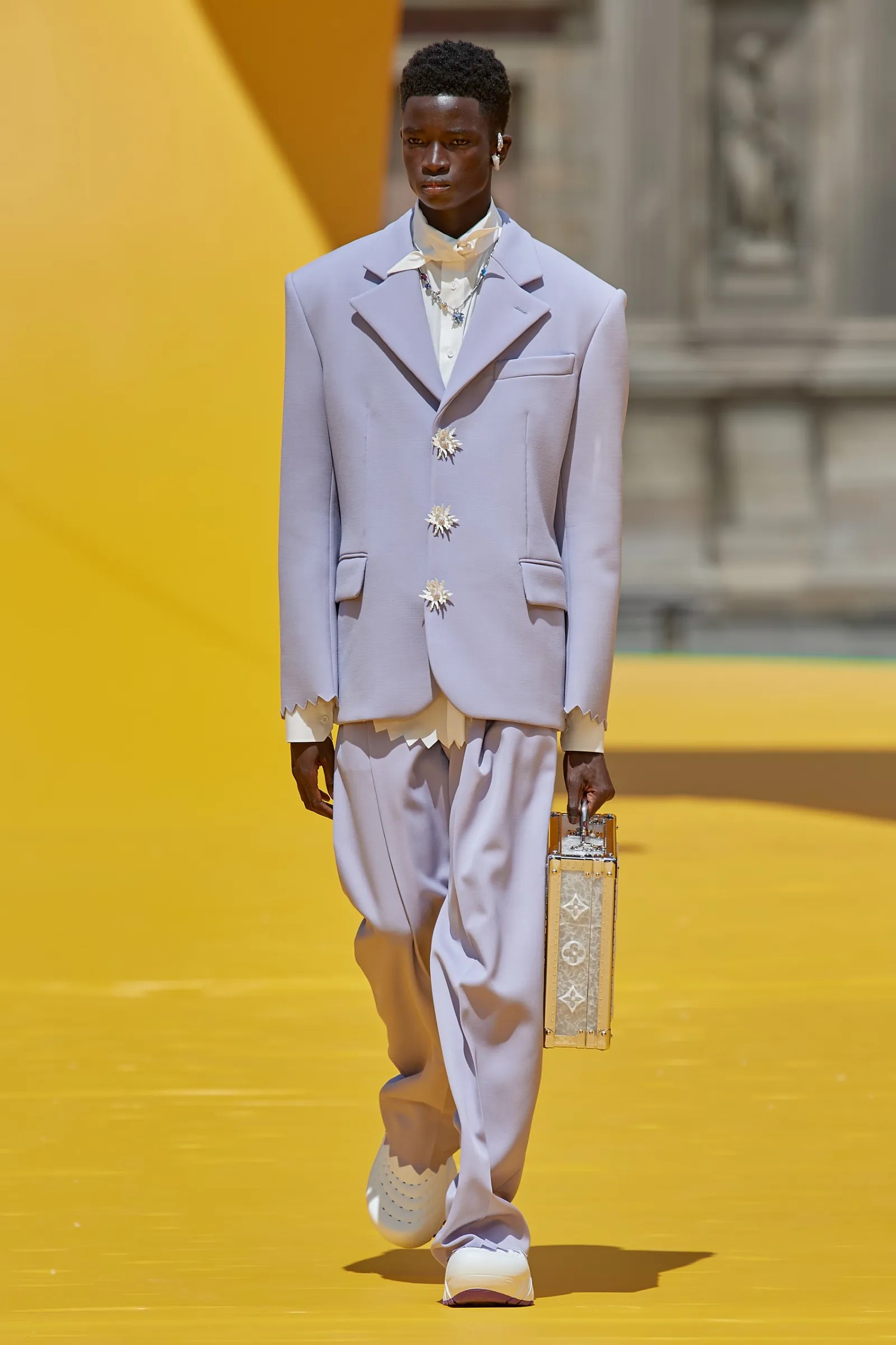 Louis Vuitton Menswear Spring Summer 2024 Paris – NOWFASHION