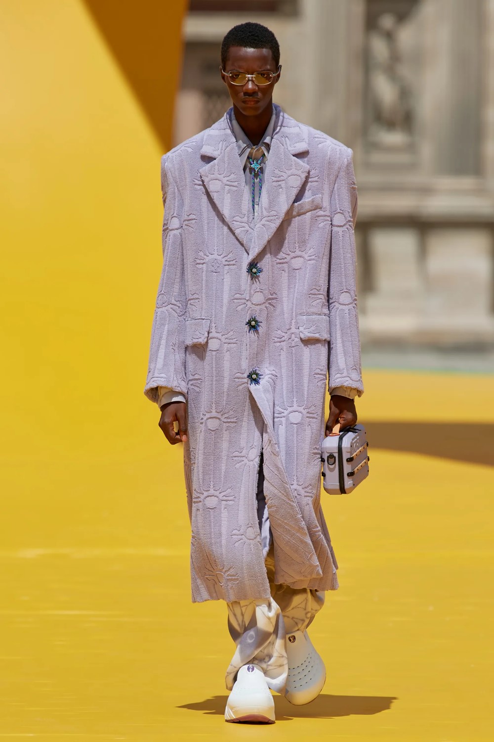 Louis Vuitton Fashion Collection Menswear Spring Summer 2022, Paris Fashion  Week 0070 – NOWFASHION
