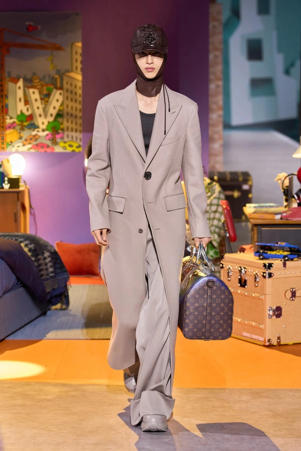 Louis Vuitton Men F/W 2023, English