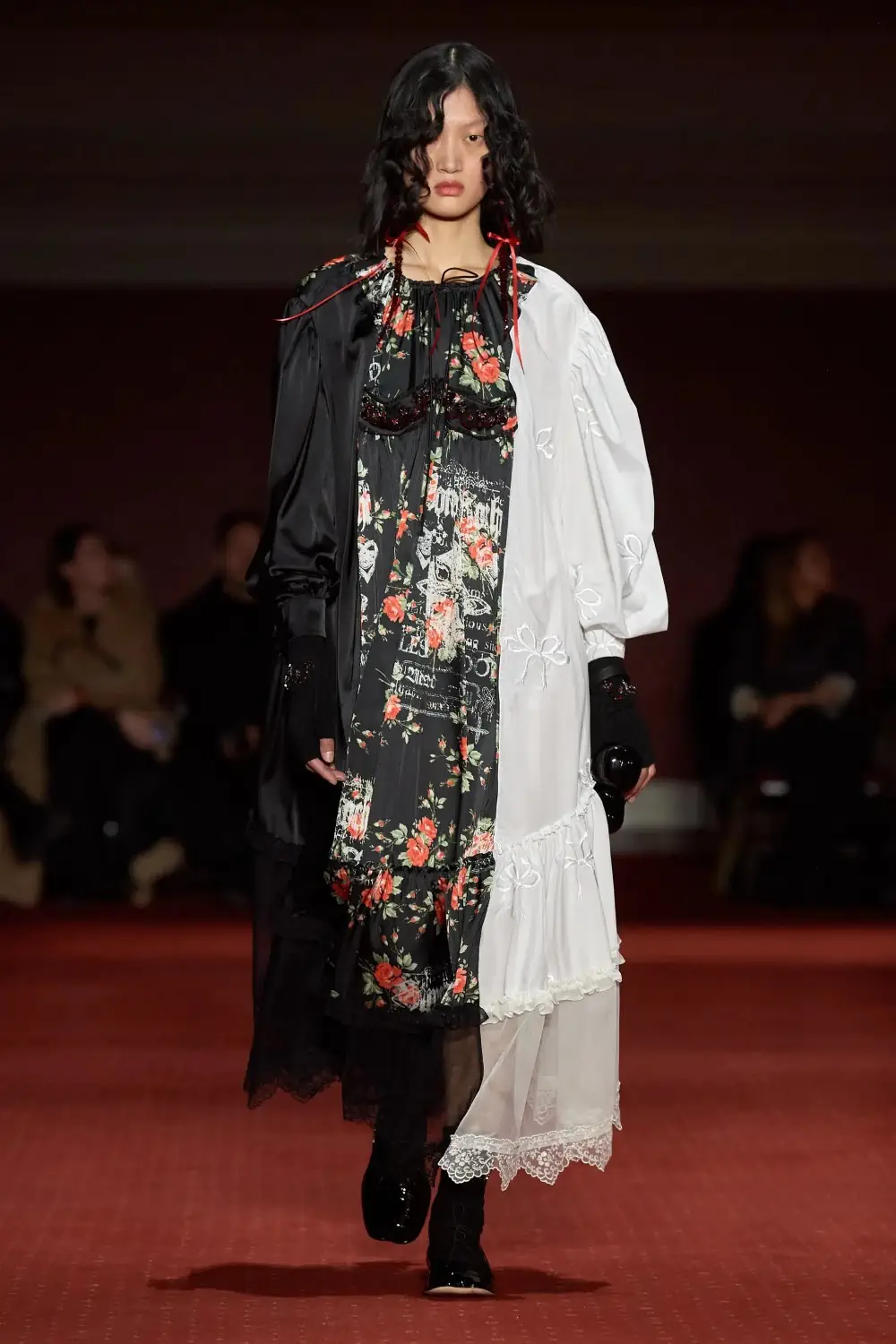 Simone Rocha Fall/Winter 2023 - London Fashion Week - fashionotography