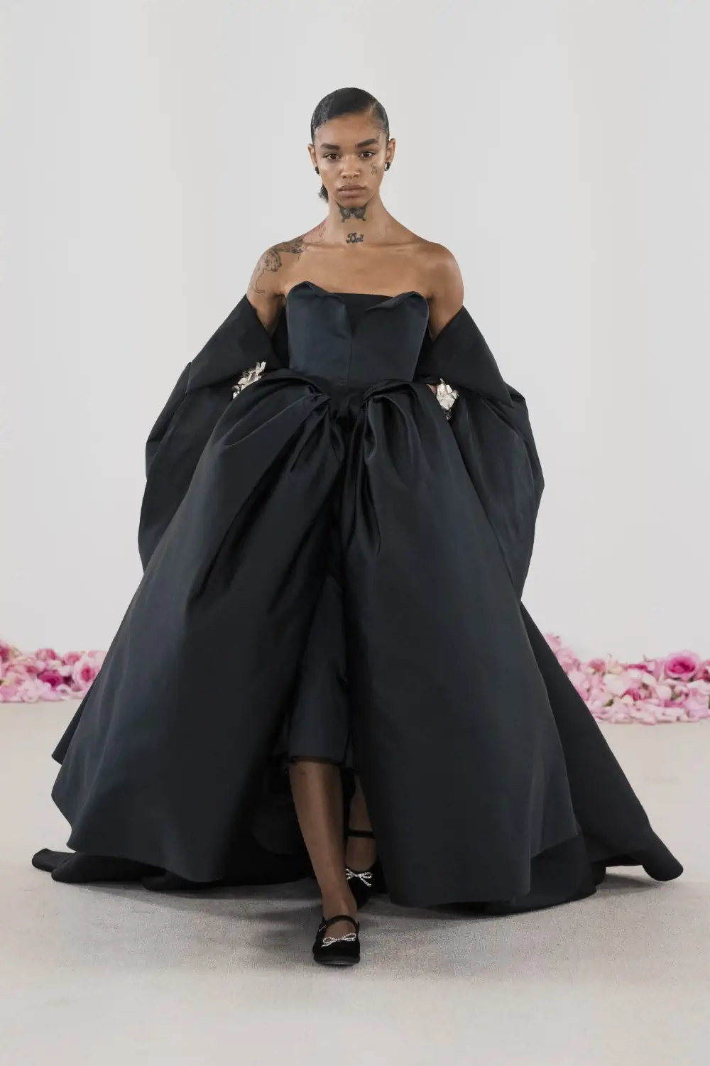 Giambattista Valli Haute Couture Fall/Winter 2023 - fashionotography