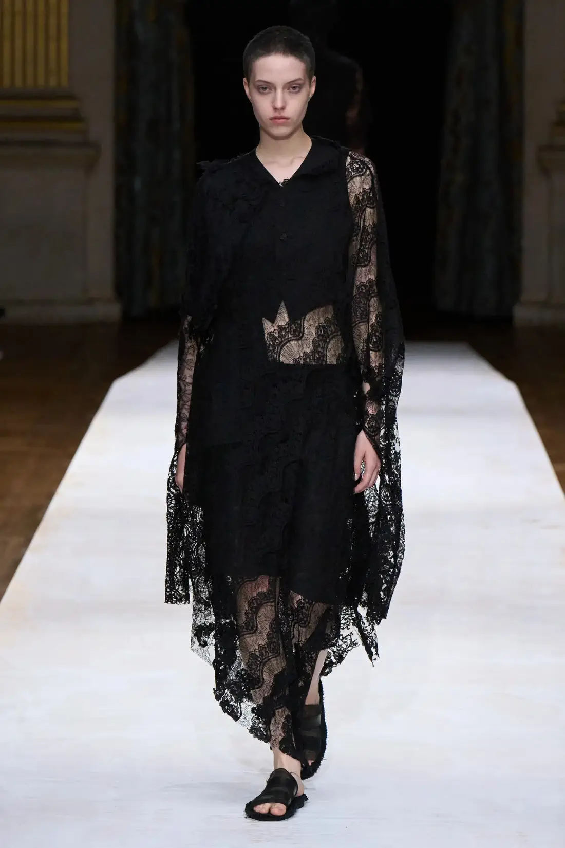 Yohji Yamamoto Spring/Summer 2024 - Paris Fashion Week - fashionotography