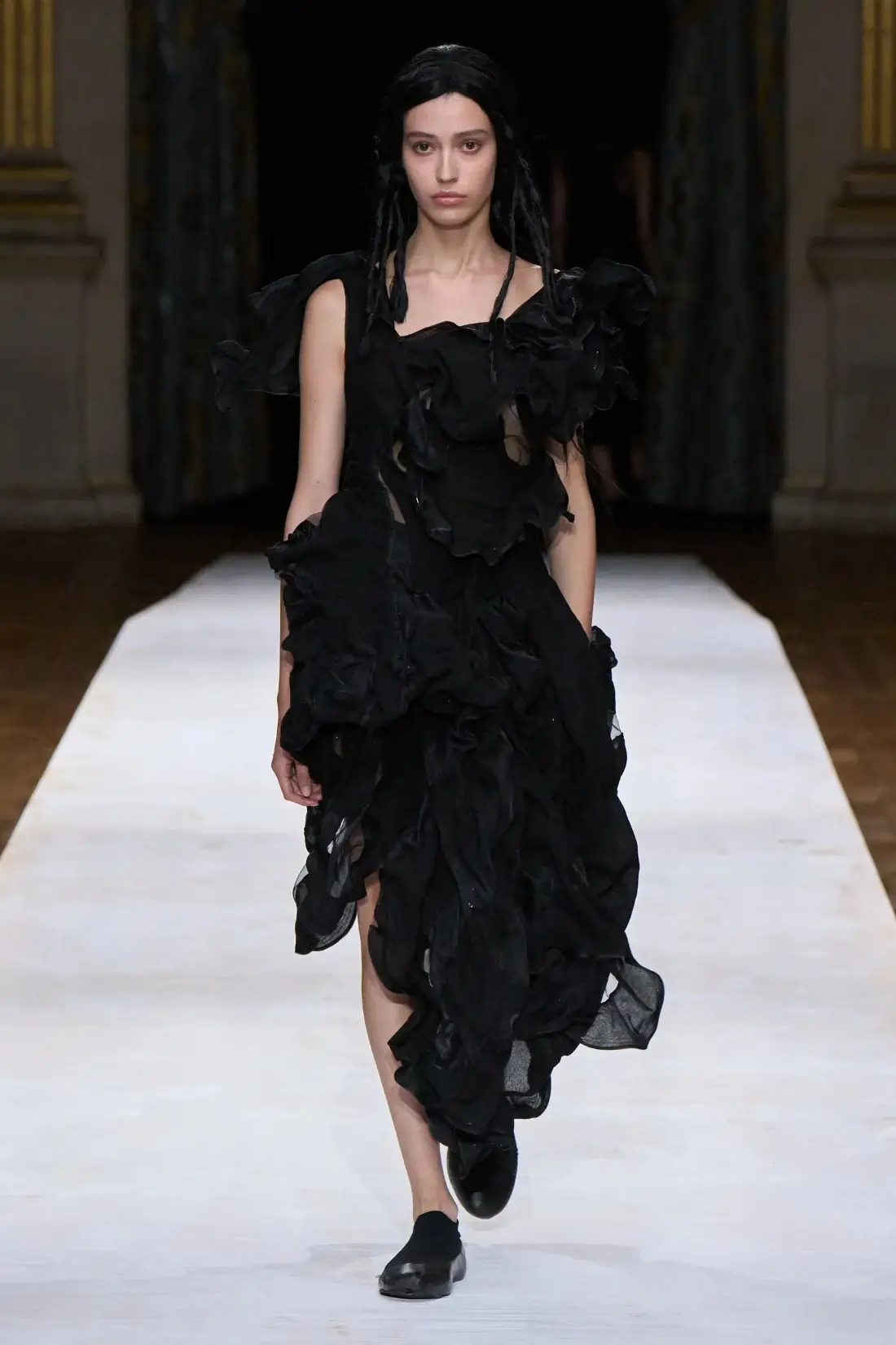 Yohji Yamamoto Spring/Summer 2024 - Paris Fashion Week - fashionotography