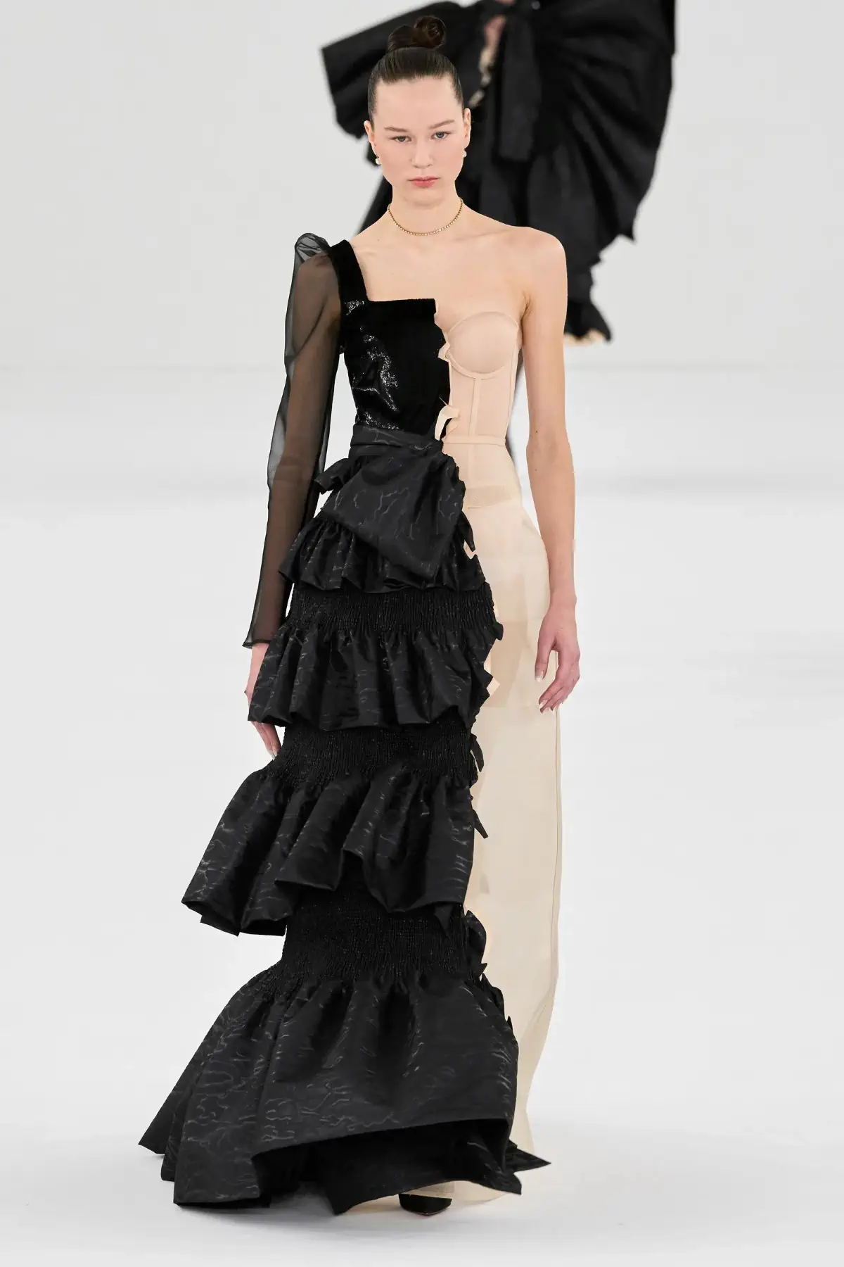 Viktor & Rolf Haute Couture Spring/Summer 2024 - fashionotography