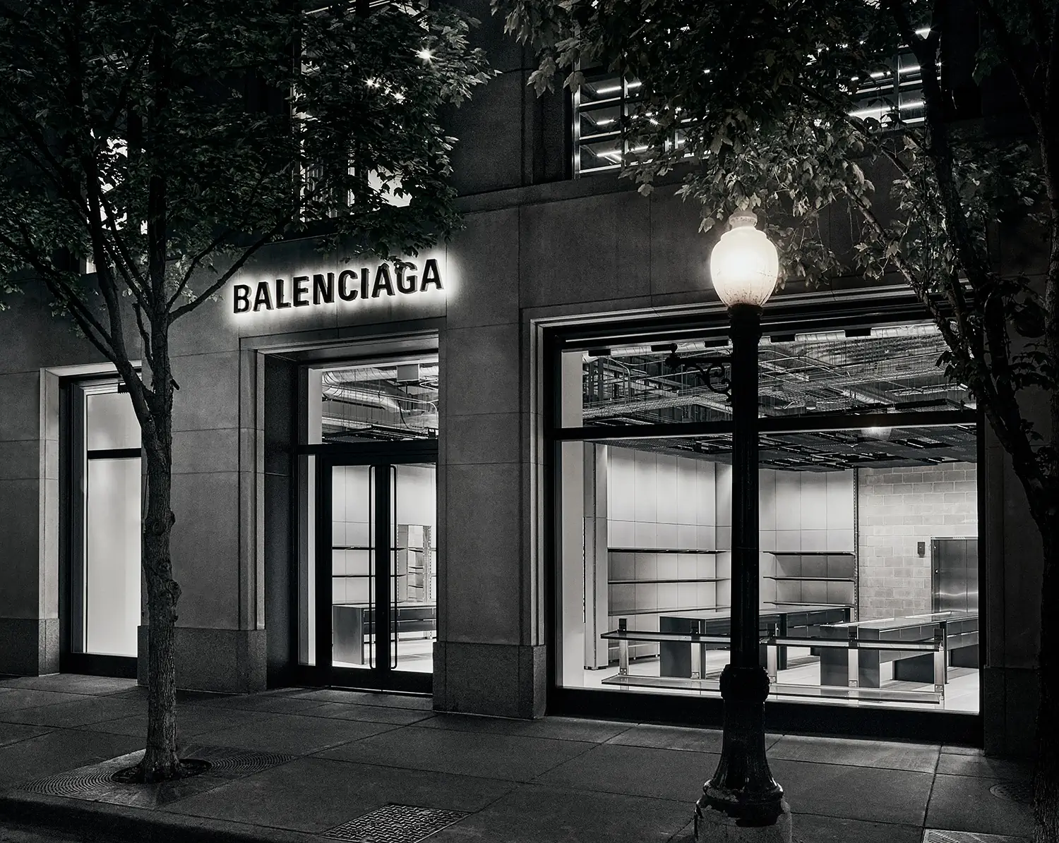 Balenciaga opens its first store in Chicago - fashionotography