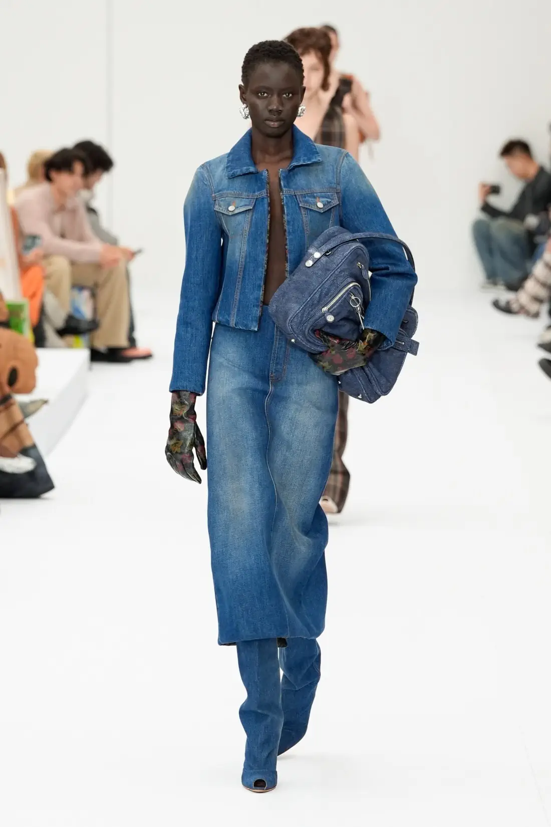 Acne Studios Spring/Summer 2025 - Paris Fashion Week