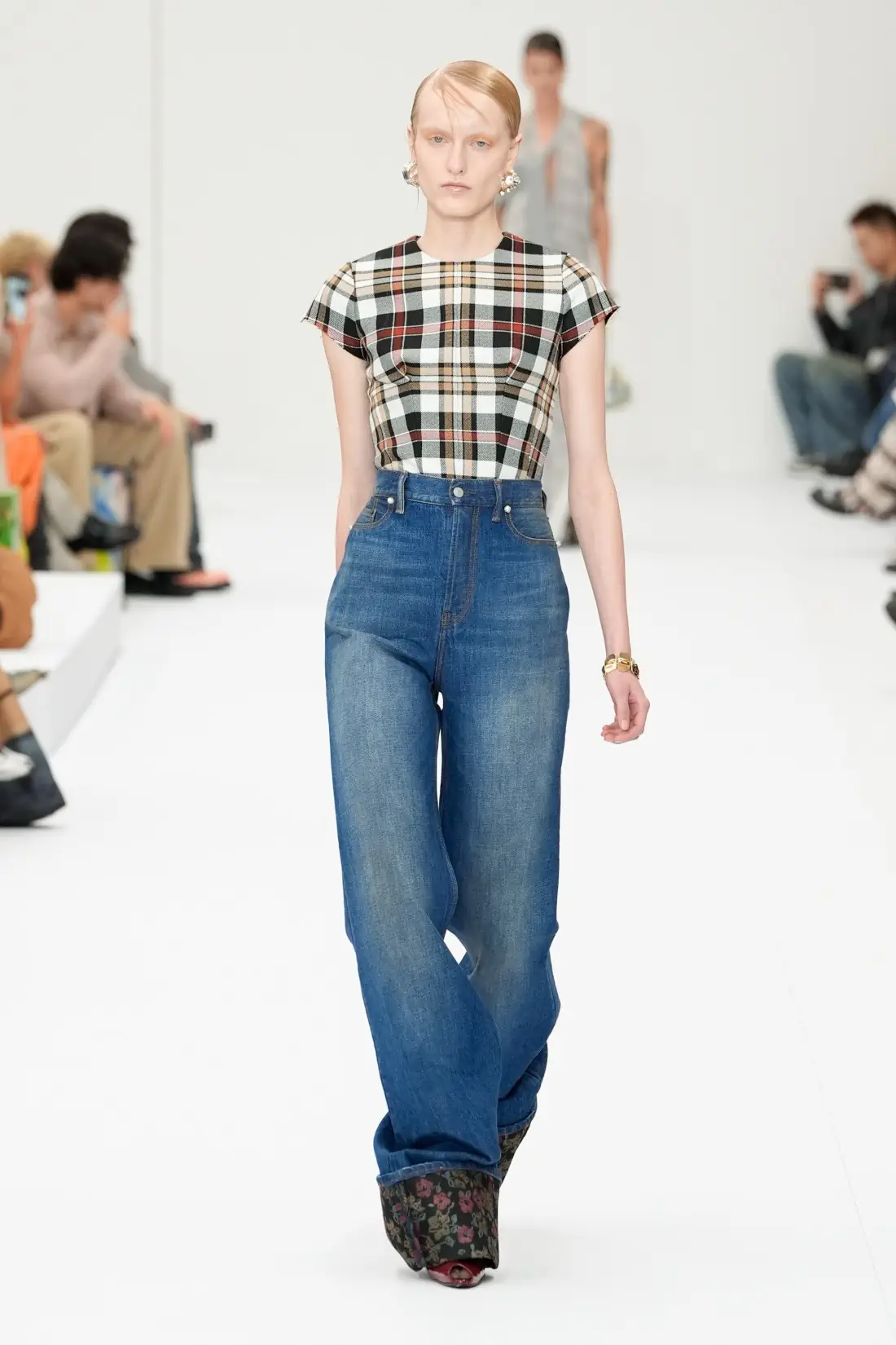 Acne Studios Spring/Summer 2025 - Paris Fashion Week