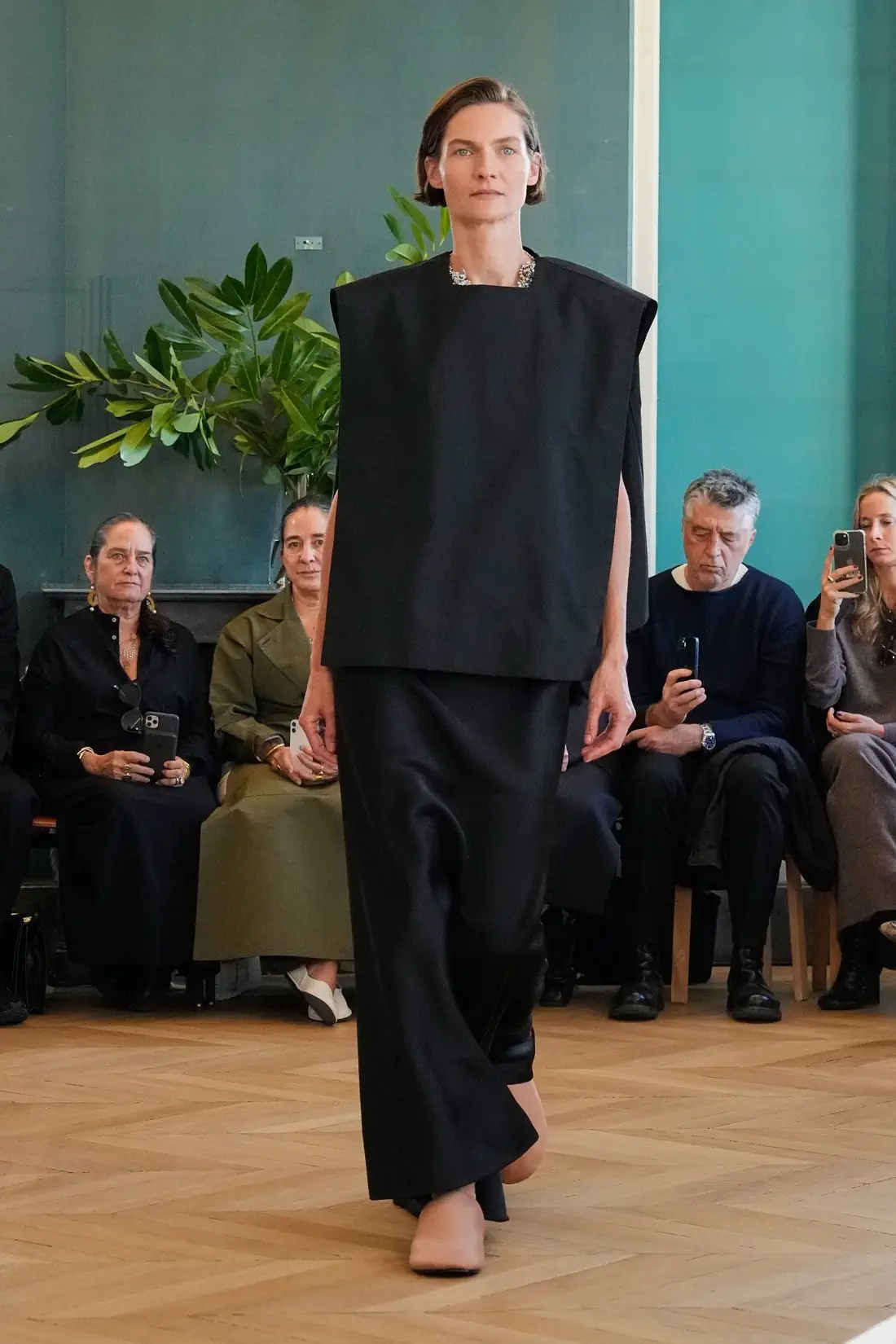 Carven Spring/Summer 2025 - Paris Fashion Week