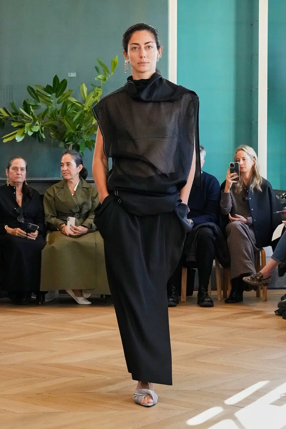 Carven Spring/Summer 2025 - Paris Fashion Week