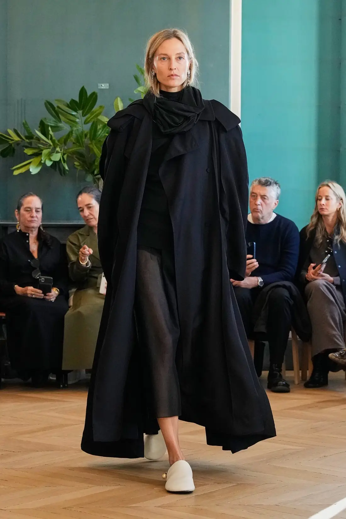 Carven Spring/Summer 2025 - Paris Fashion Week