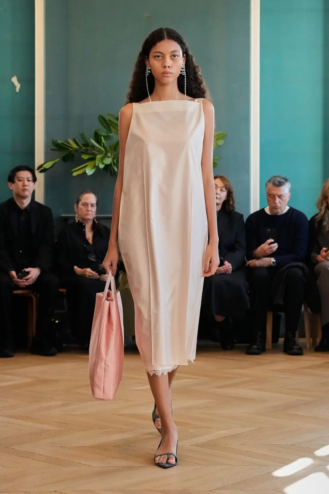 Carven Spring/Summer 2025 - Paris Fashion Week