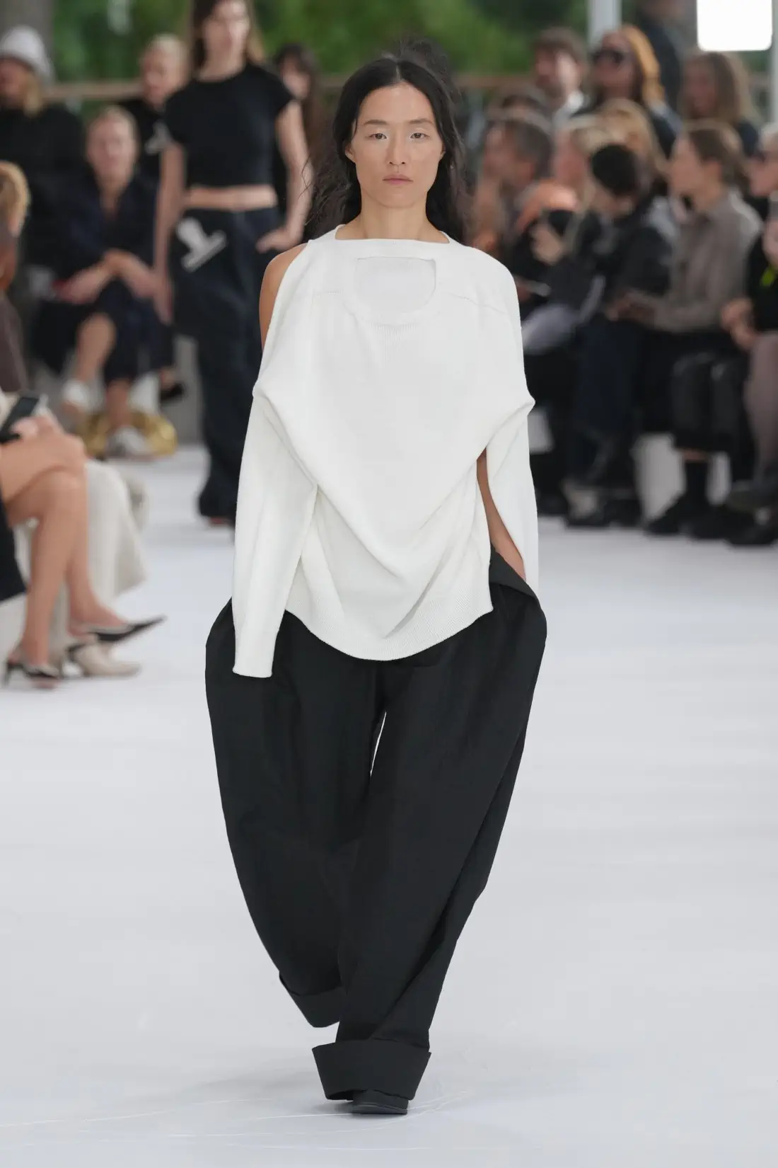 Issey Miyake Spring/Summer 2025 - Paris Fashion Week