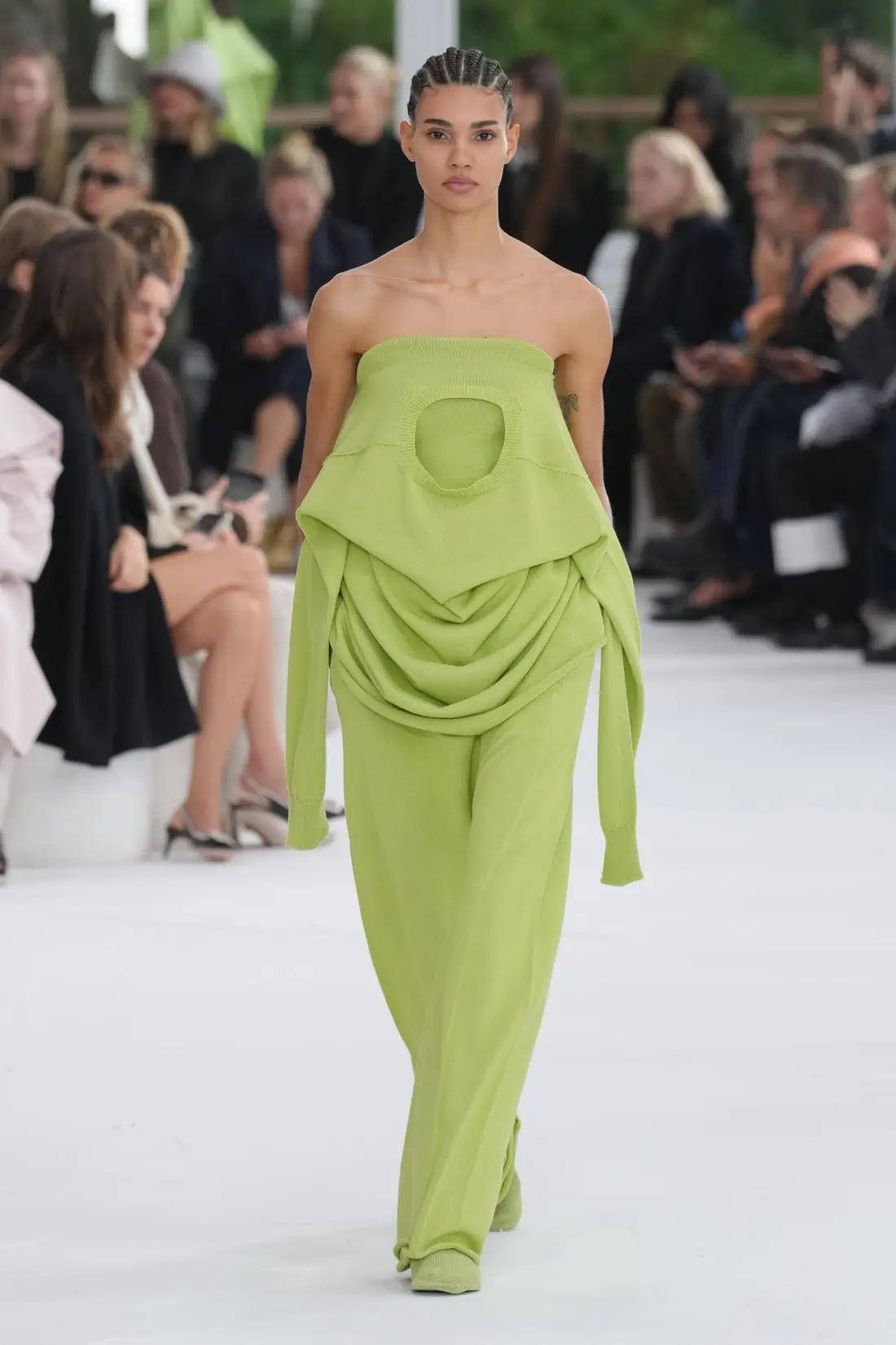 Issey Miyake Spring/Summer 2025 - Paris Fashion Week