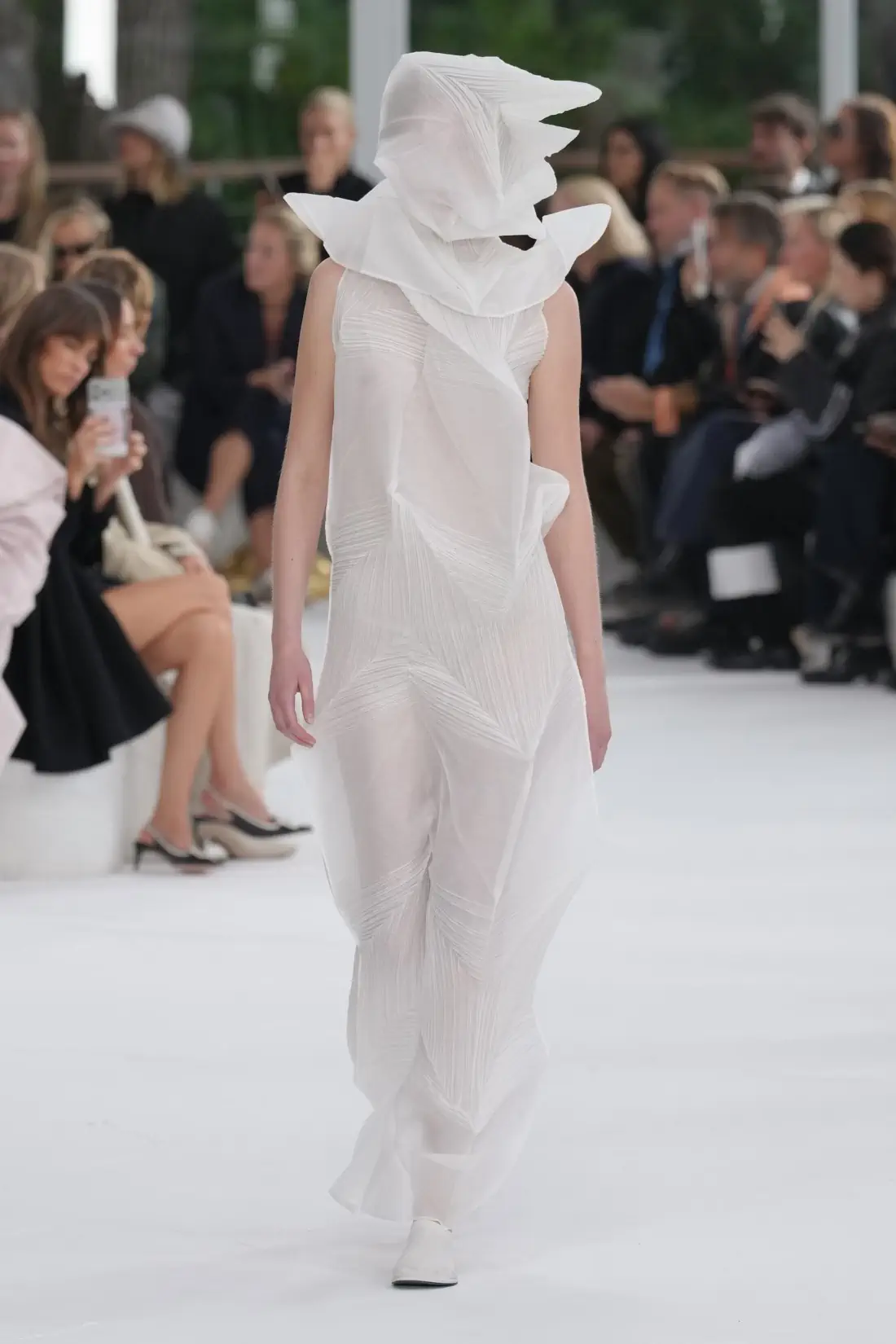 Issey Miyake Spring/Summer 2025 - Paris Fashion Week