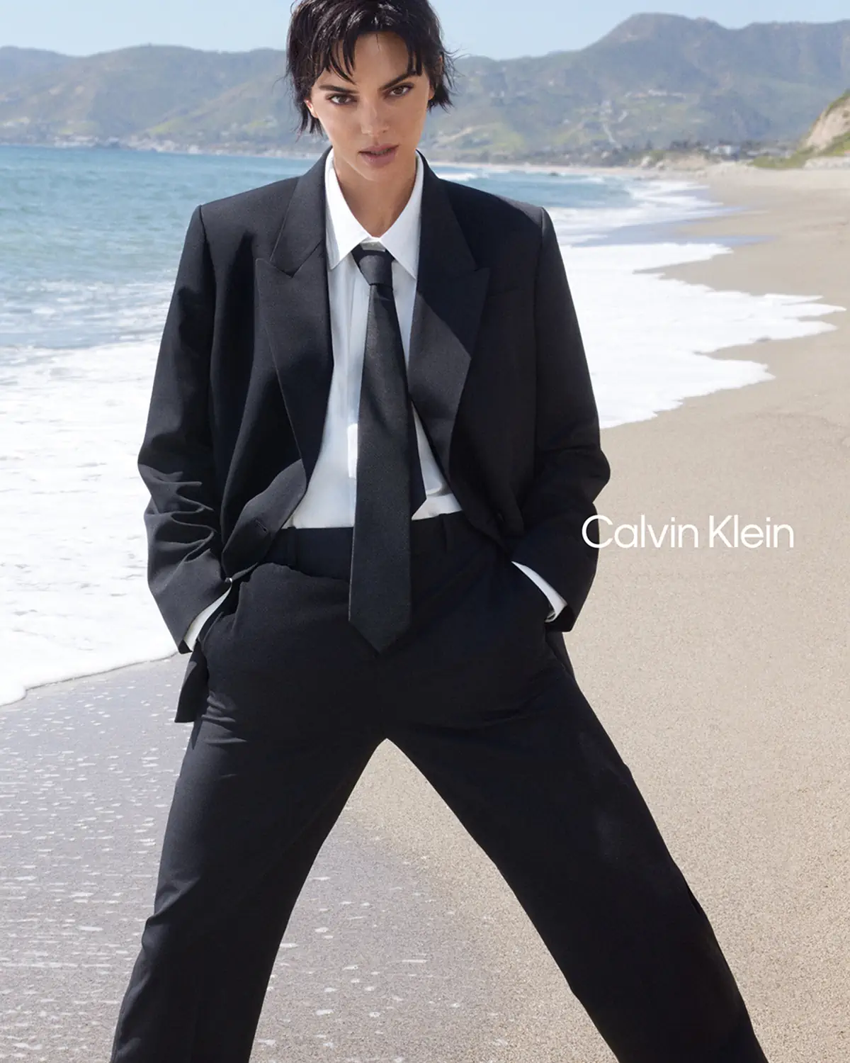 Kendall Jenner stuns in Calvin Klein s seductive Fall 2024 campaign fashionotography