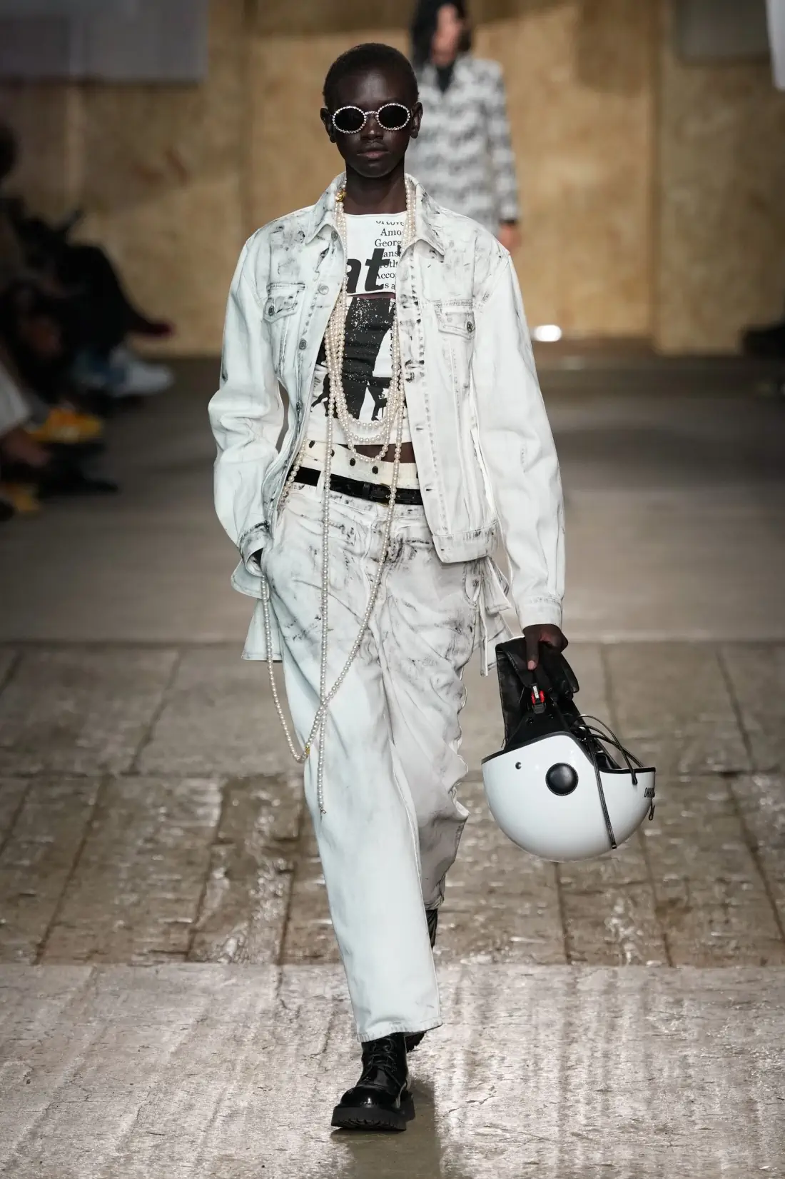 Moschino Spring/Summer 2025 - Milan Fashion Week