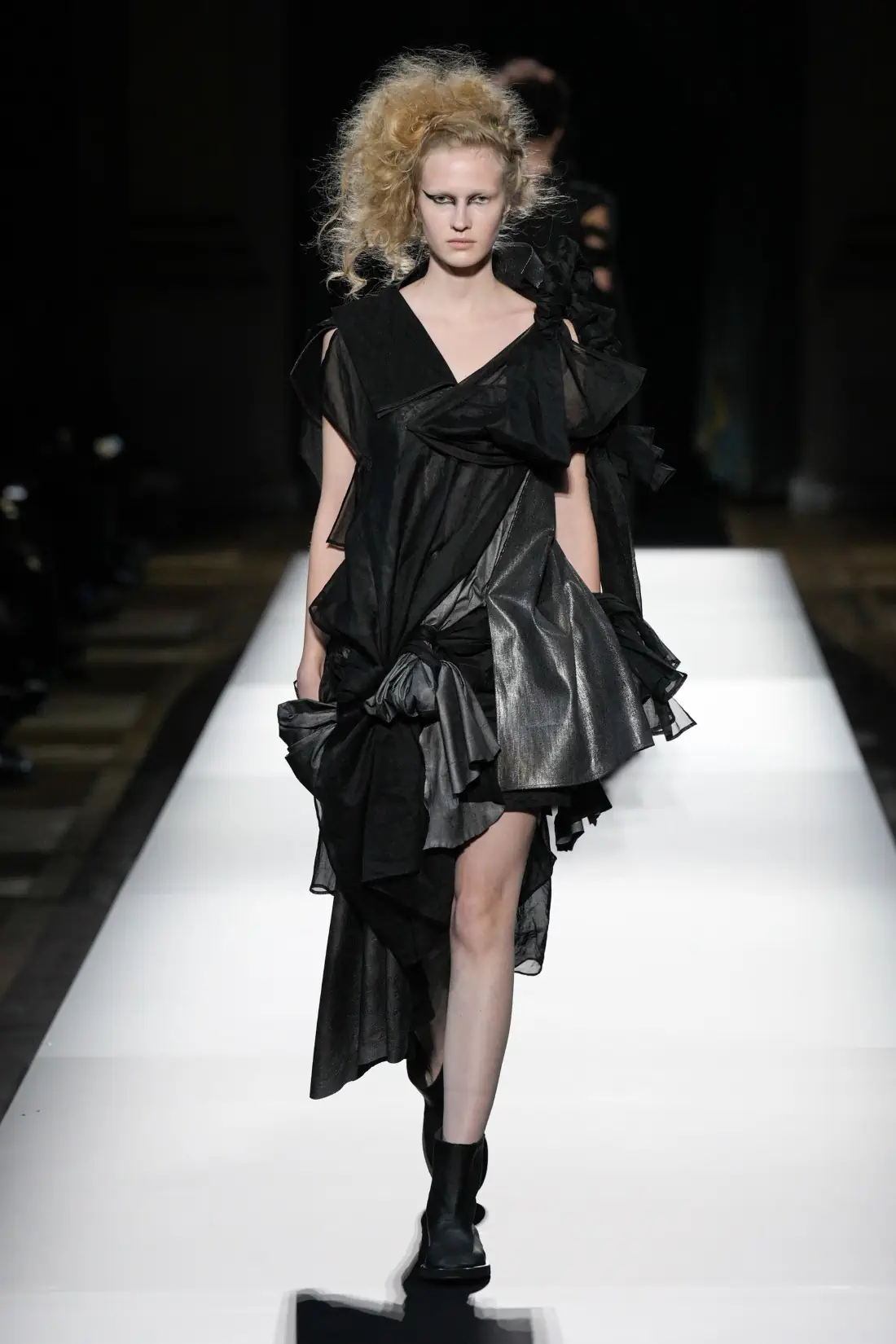 Yohji Yamamoto Spring/Summer 2025 - Paris Fashion Week