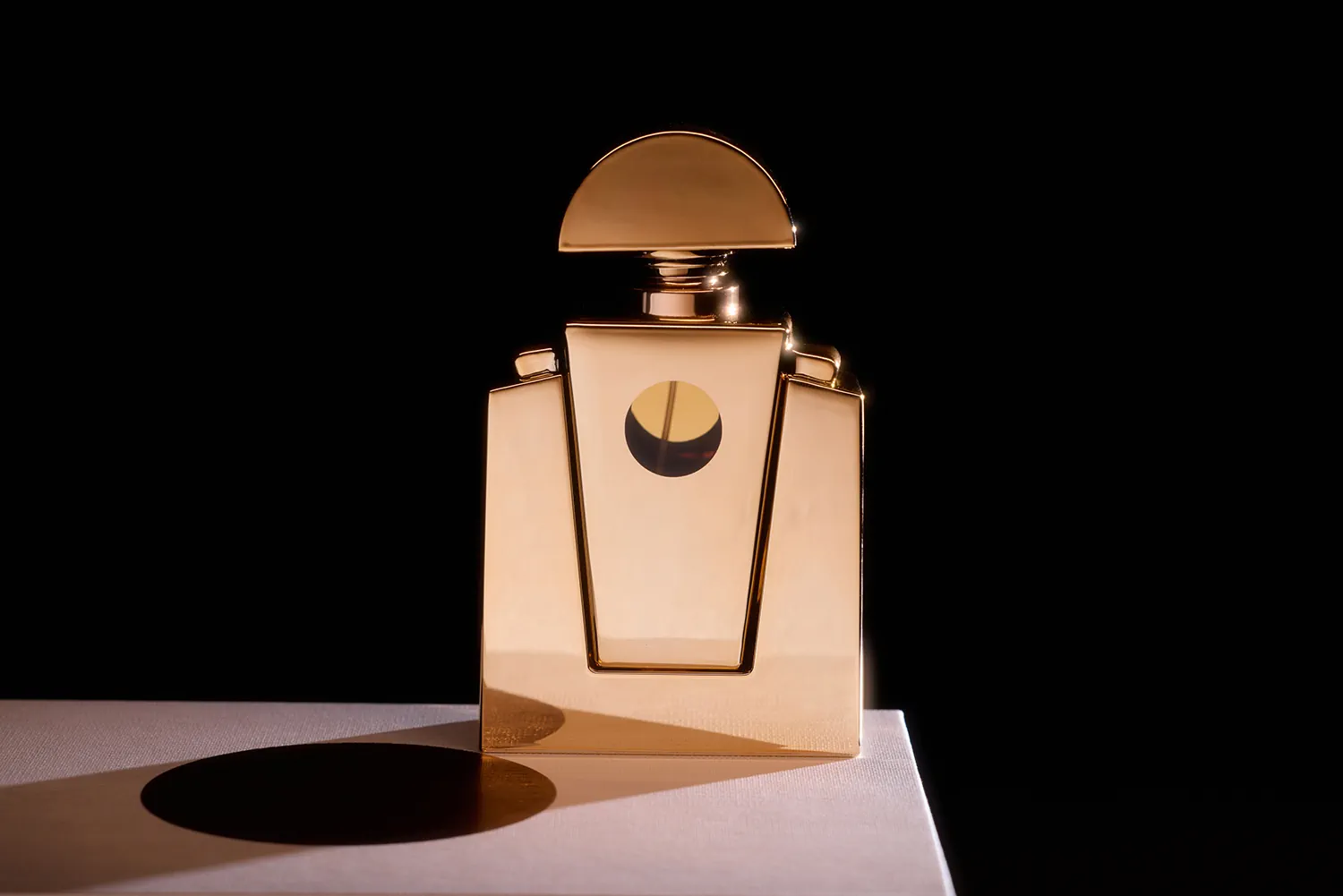 Beyoncé releases new fragrance, Cé Lumière