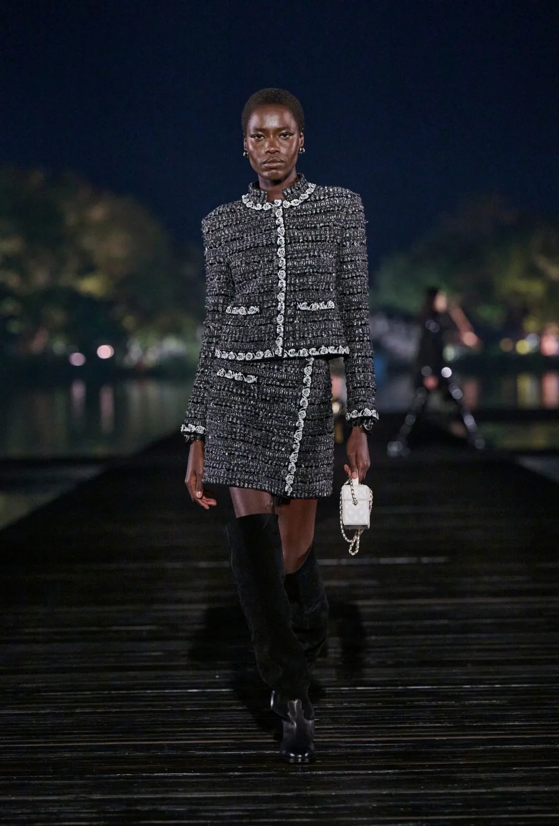 Chanel Métiers d’Art 2024/2025