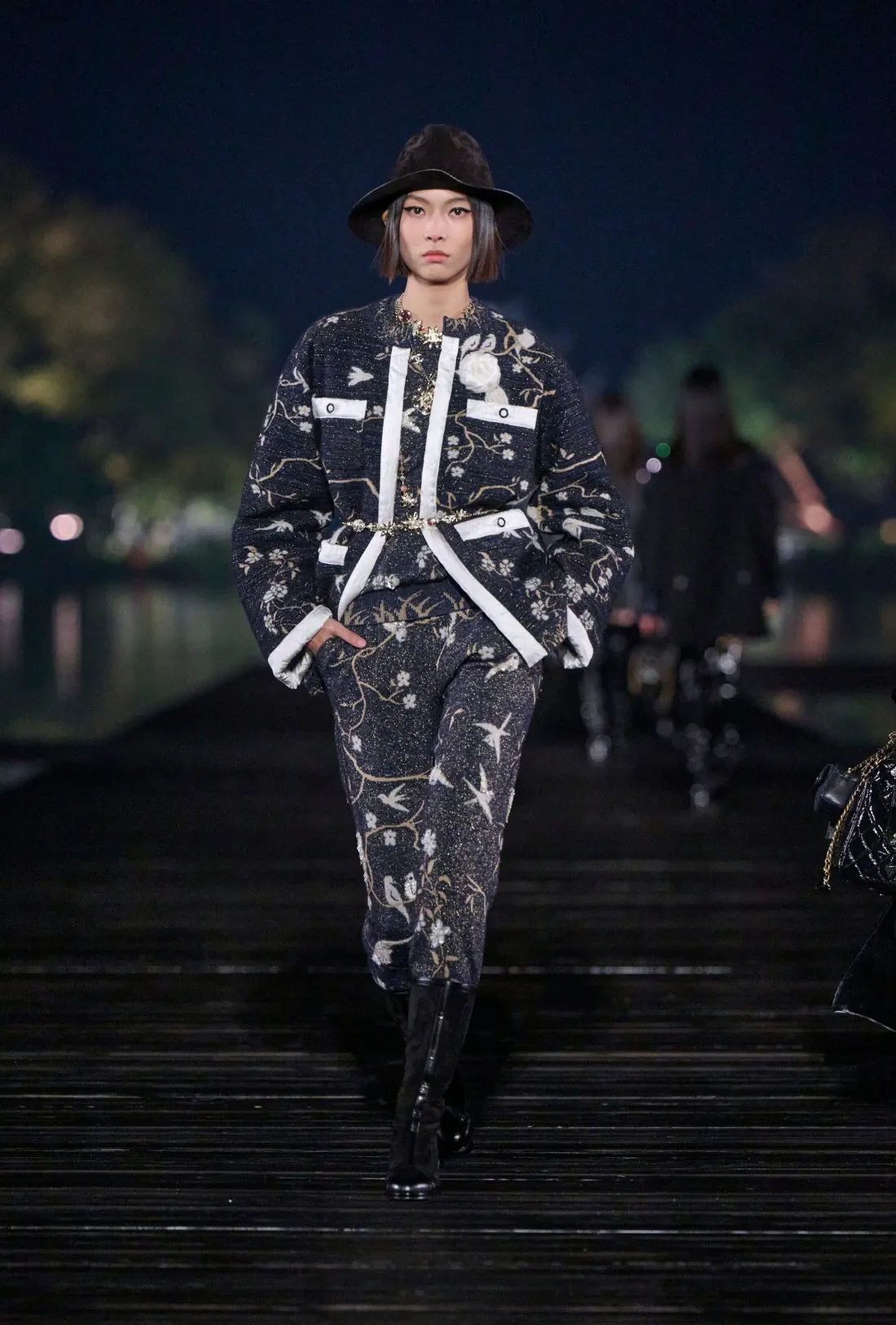 Chanel Métiers d’Art 2024/2025