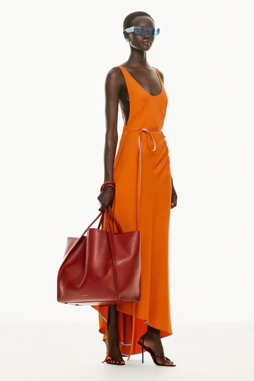 Victoria Beckham Pre-Fall 2025