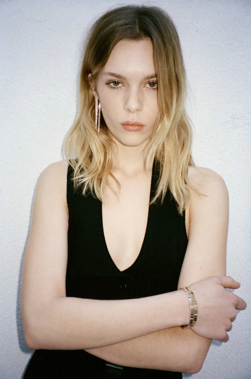 How To Spend It January 25th, 2025 cover by Indigo Lewin