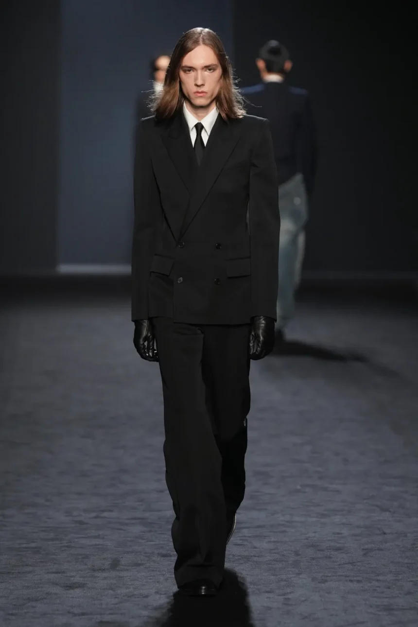 Juun.J Fall/Winter 2025 - Paris Fashion Week Men’s