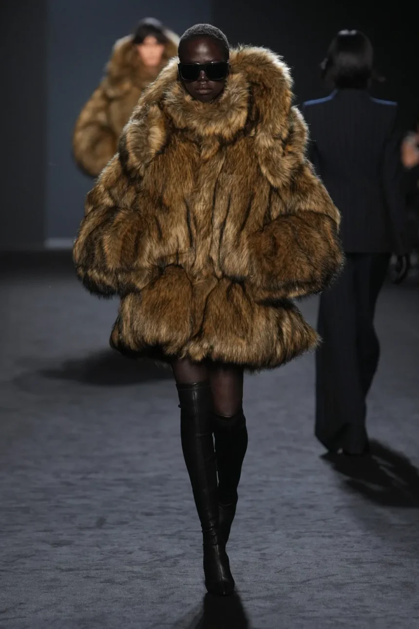 Juun.J Fall/Winter 2025 - Paris Fashion Week Men’s