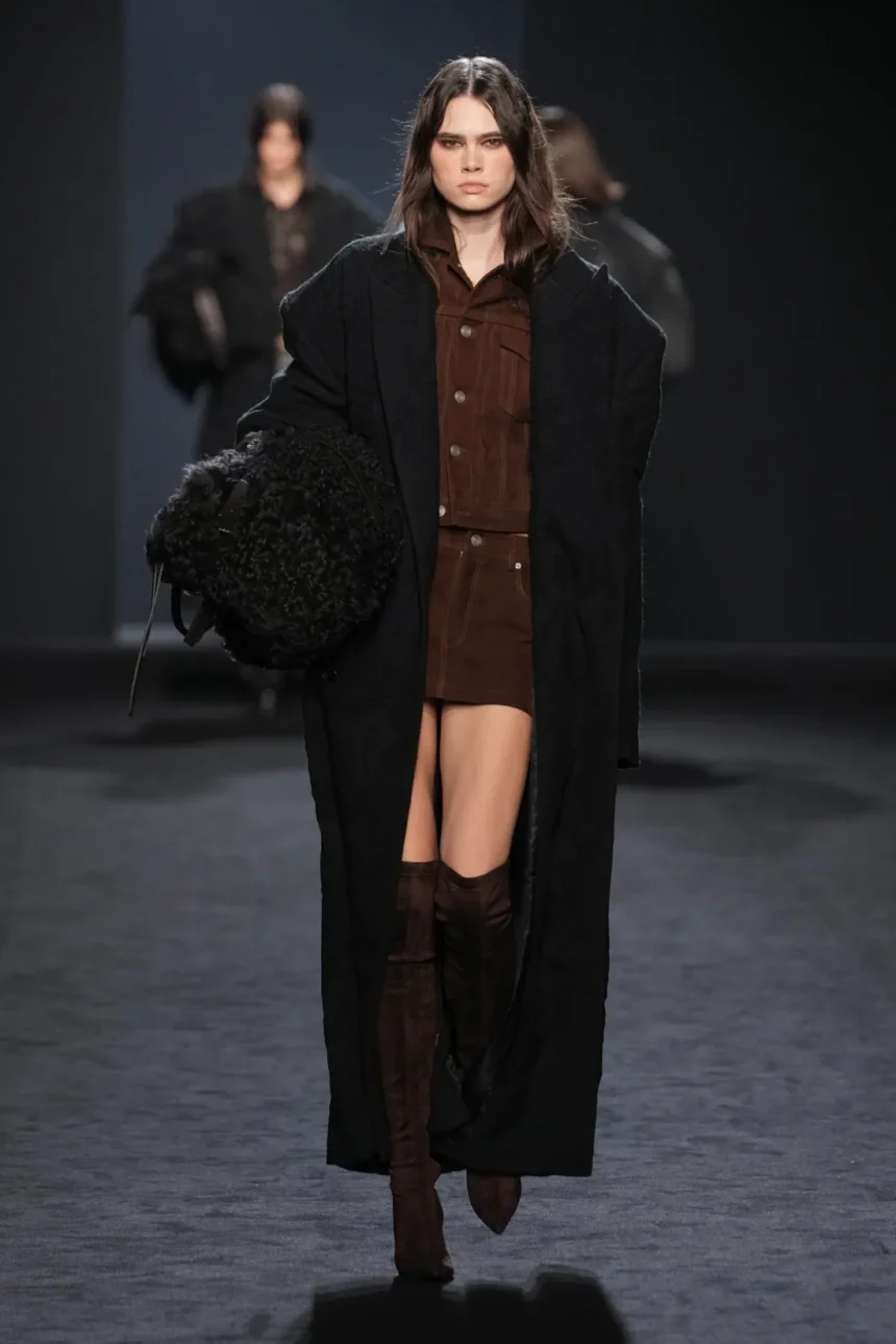 Juun.J Fall/Winter 2025 - Paris Fashion Week Men’s