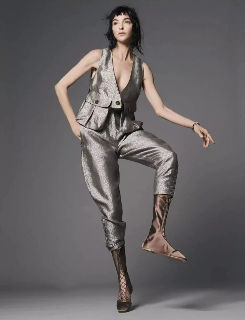 Mariacarla Boscono covers Elle France January 30th, 2025 by Paola Kudacki