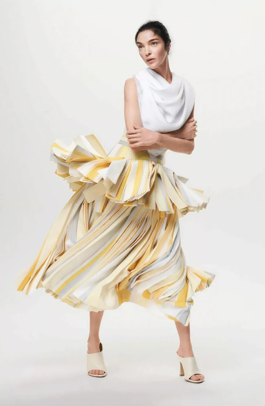 Mariacarla Boscono covers Elle France January 30th, 2025 by Paola Kudacki