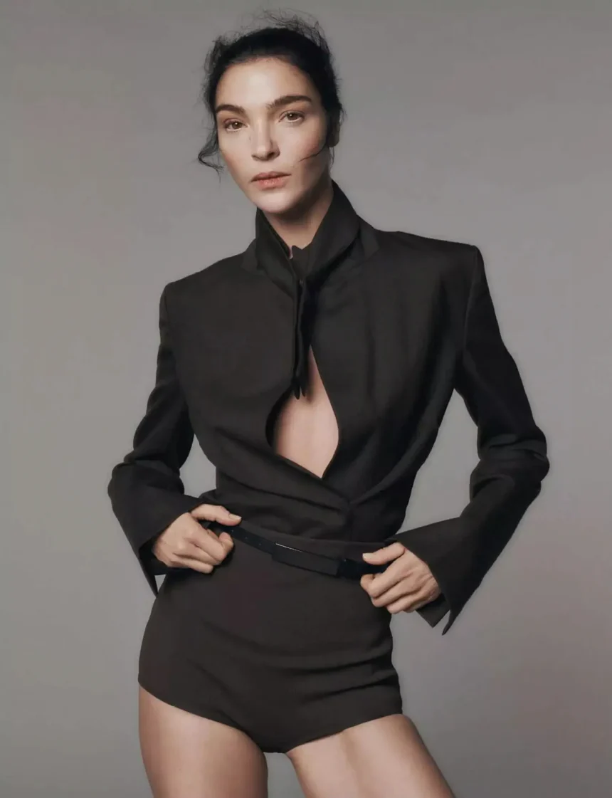 Mariacarla Boscono covers Elle France January 30th, 2025 by Paola Kudacki