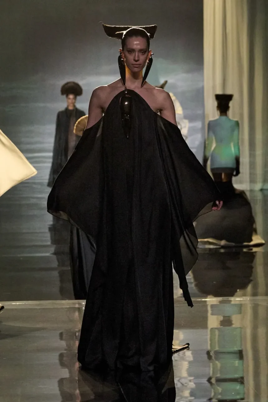Stephane Rolland Haute Couture Spring/Summer 2025