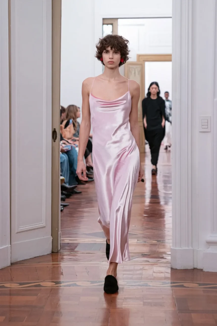 Alberta Ferretti Fall/Winter 2025 - Milan Fashion Week