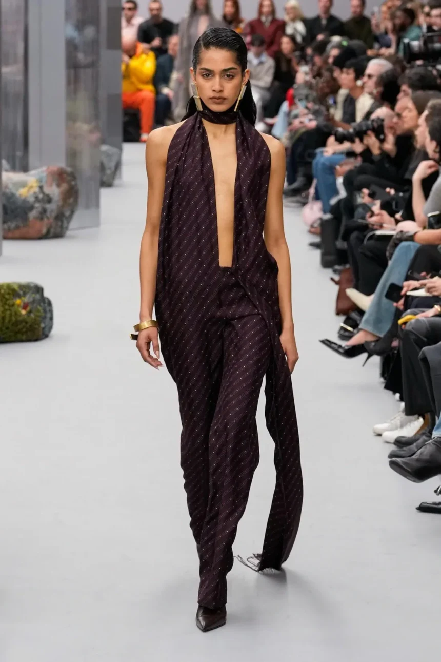 Acne Studios Fall/Winter 2025 - Paris Fashion Week