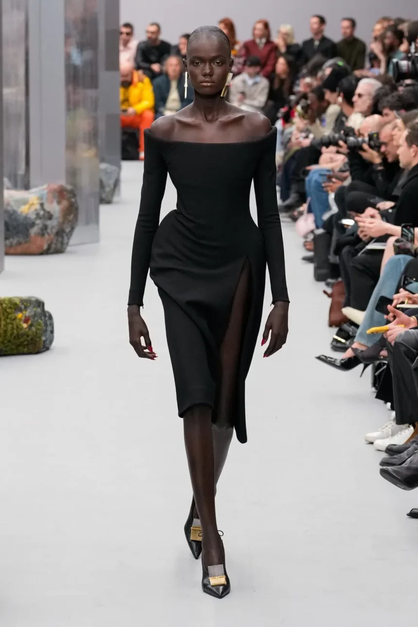 Acne Studios Fall/Winter 2025 - Paris Fashion Week