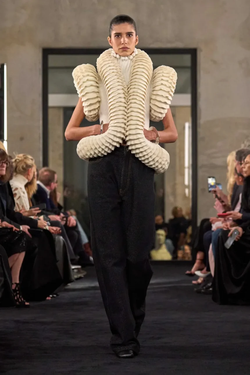 Alaïa Summer/Fall 2025 - Paris Fashion Week
