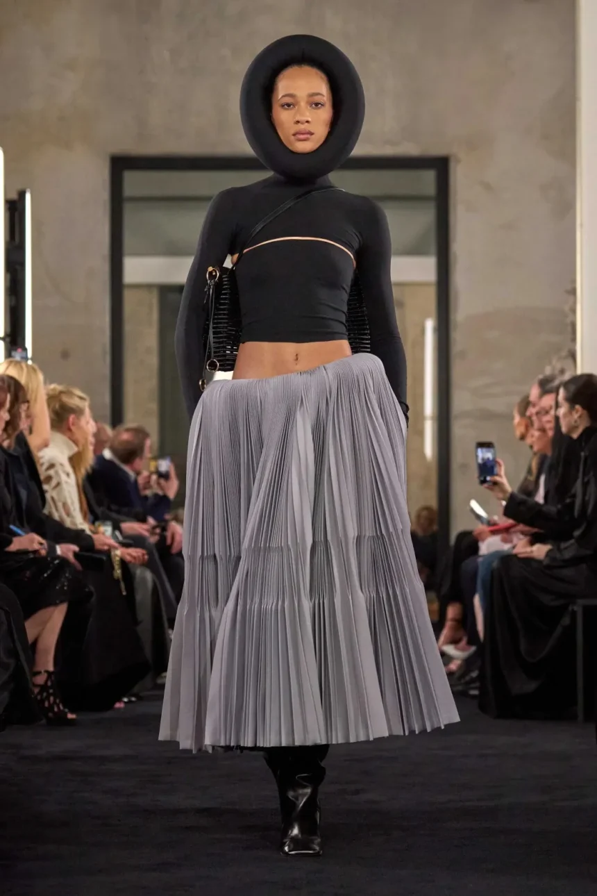 Alaïa Summer/Fall 2025 - Paris Fashion Week