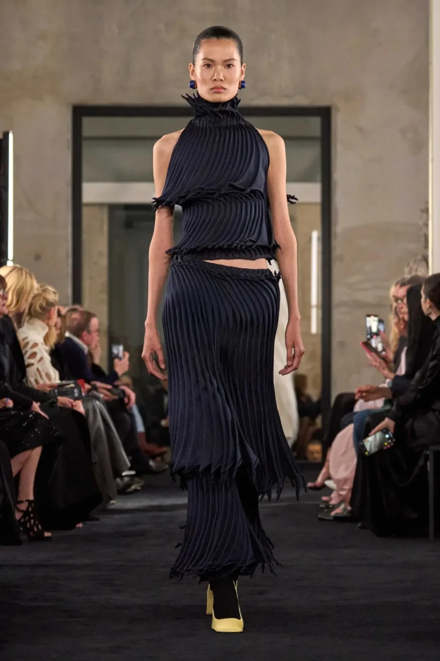 Alaïa Summer/Fall 2025 - Paris Fashion Week