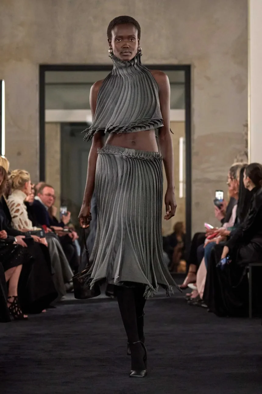Alaïa Summer/Fall 2025 - Paris Fashion Week