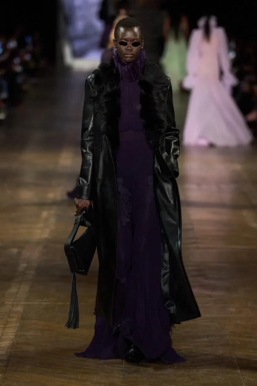 McQueen Fall/Winter 2025 - Paris Fashion Week