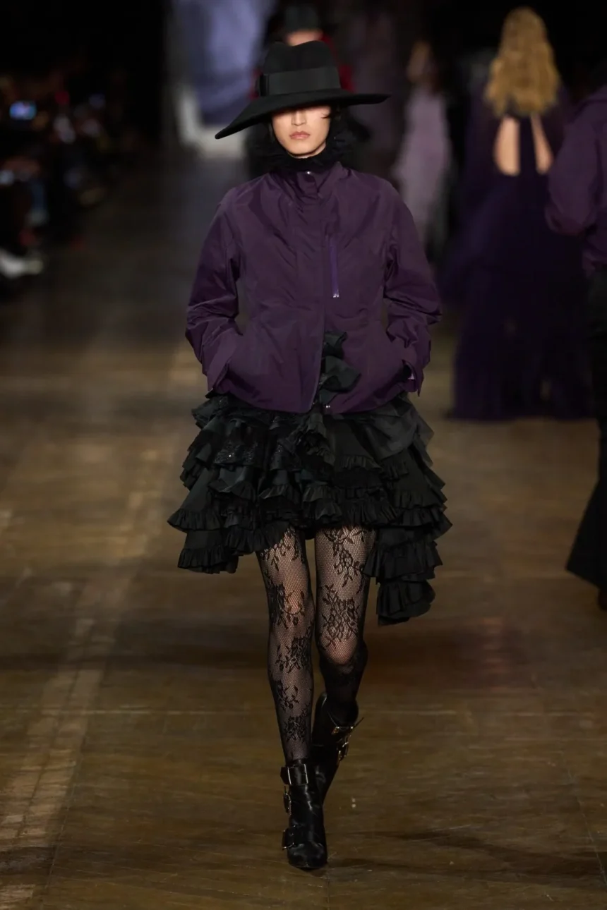 McQueen Fall/Winter 2025 - Paris Fashion Week